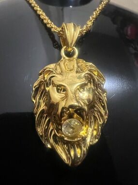 Gold Lion Head Pendant Necklace - Women's Statement Jewelry